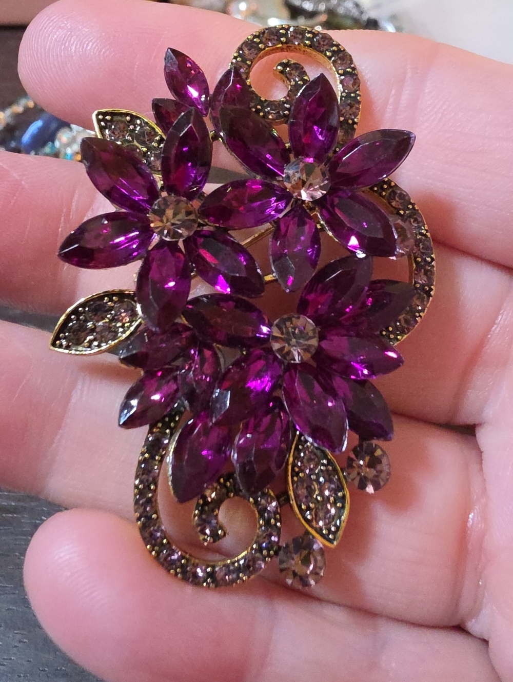A164- Purple Floral Crystal Brooch Pin